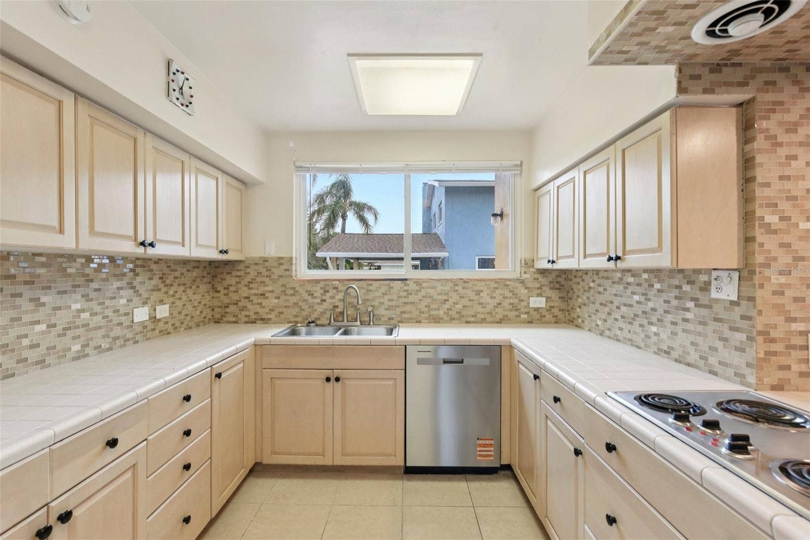 941 GULF BOULEVARD, Belleair Beach, FL 33786