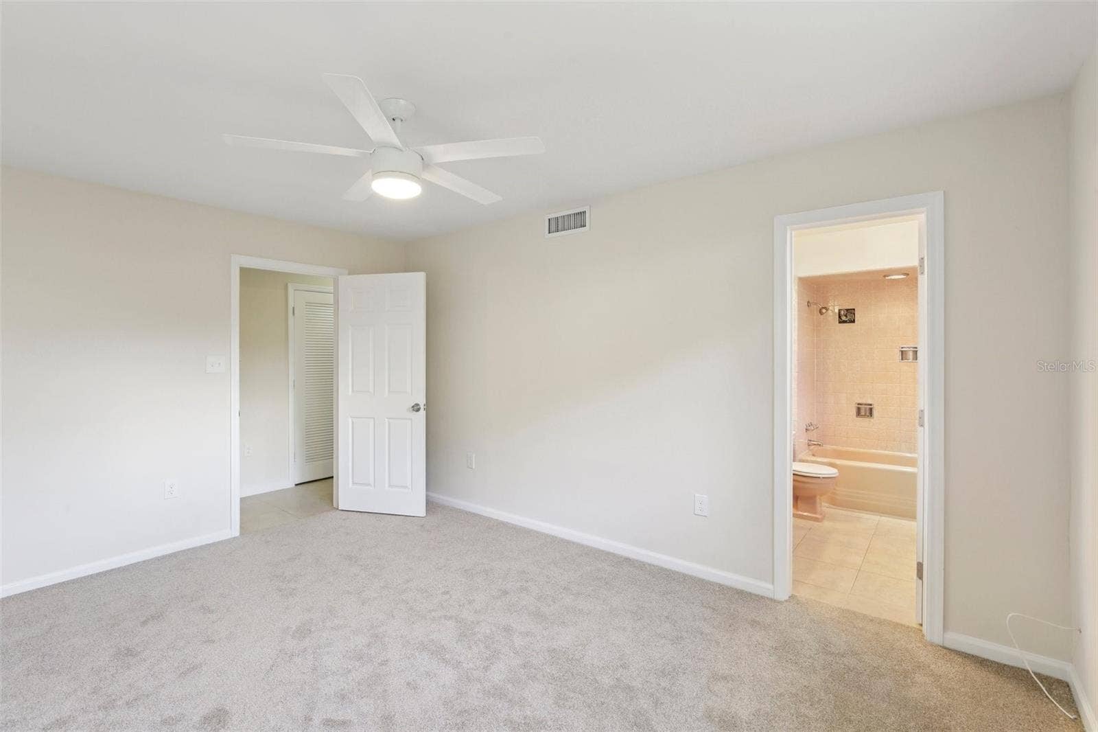 941 GULF BOULEVARD, Belleair Beach, FL 33786
