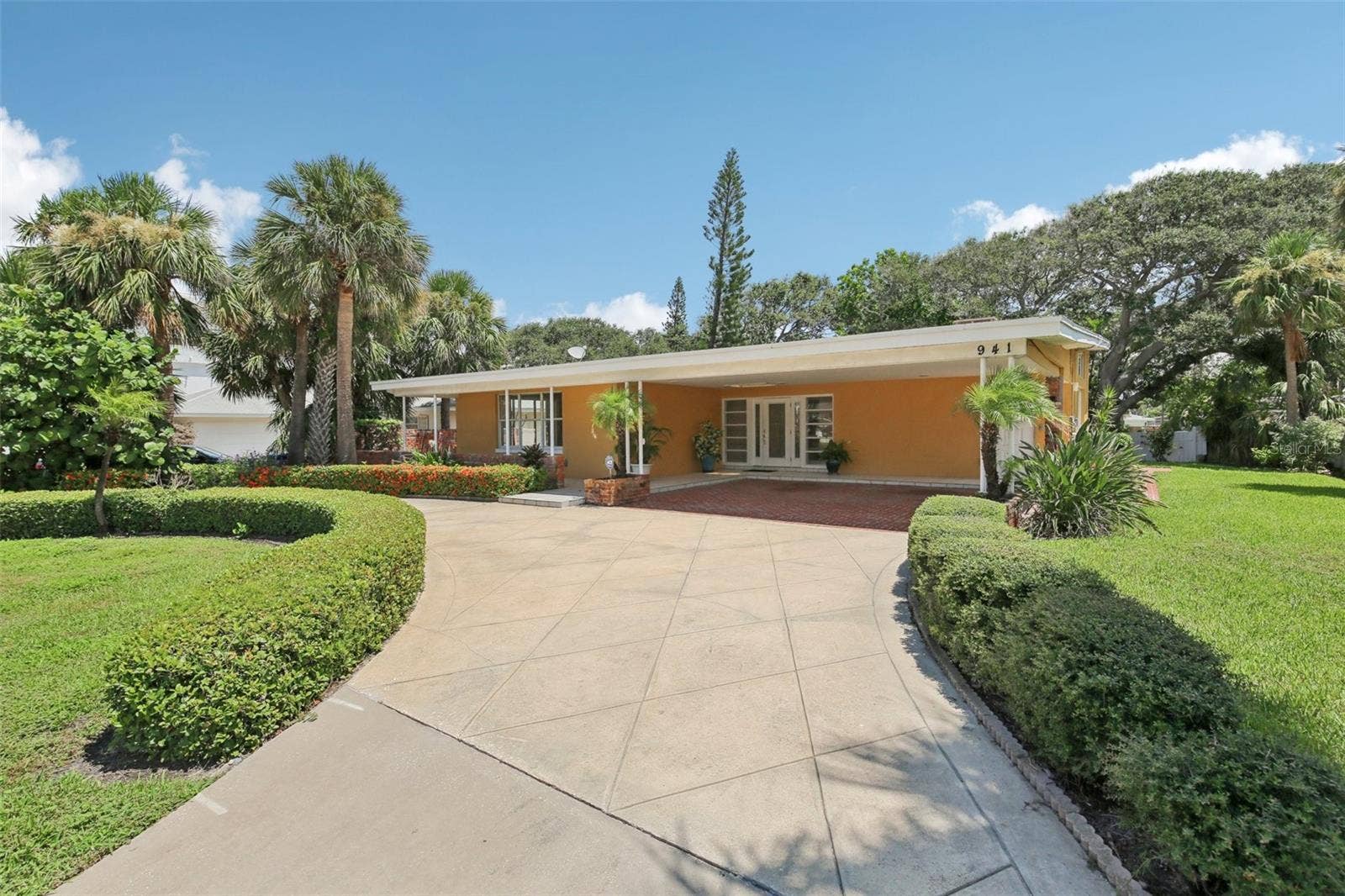 941 GULF BOULEVARD, Belleair Beach, FL 33786