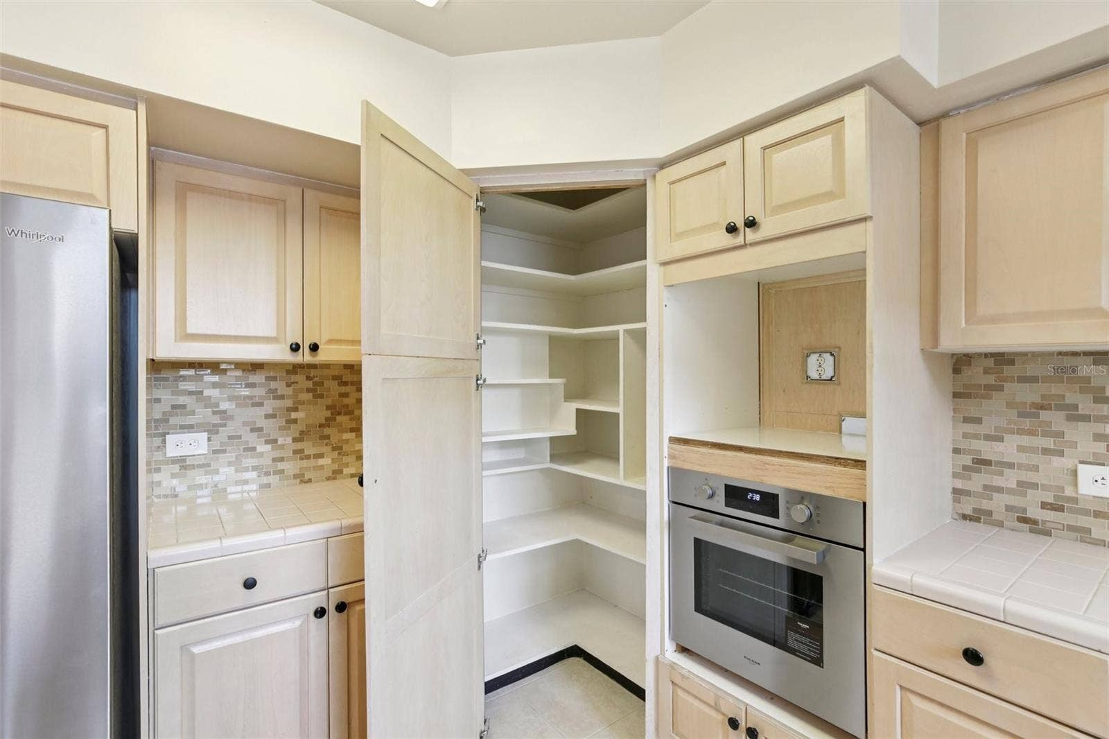 941 GULF BOULEVARD, Belleair Beach, FL 33786