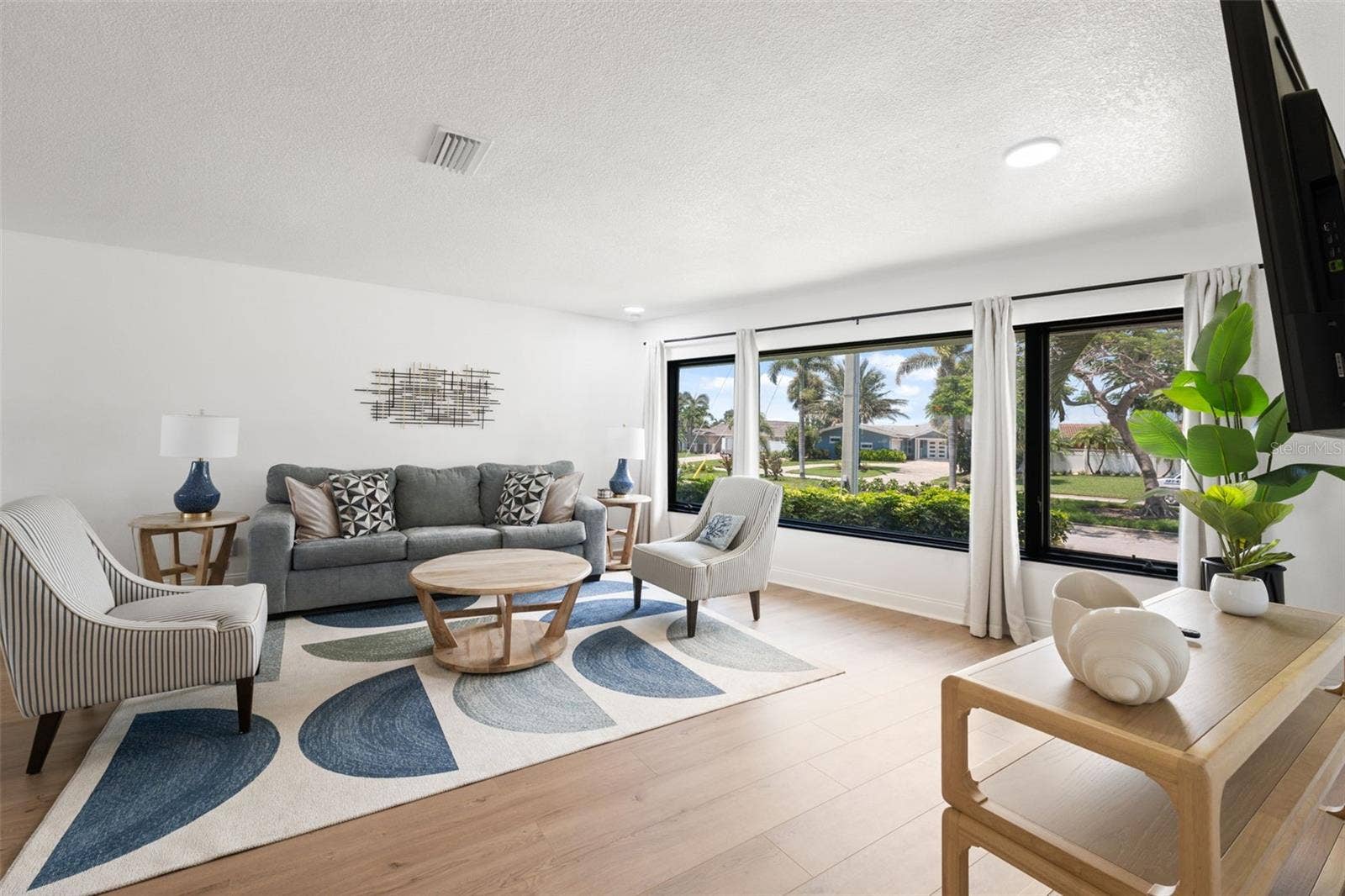 900 79TH STREET S, St Petersburg, FL 33707 900 79TH STREET S, St Petersburg, FL 33707