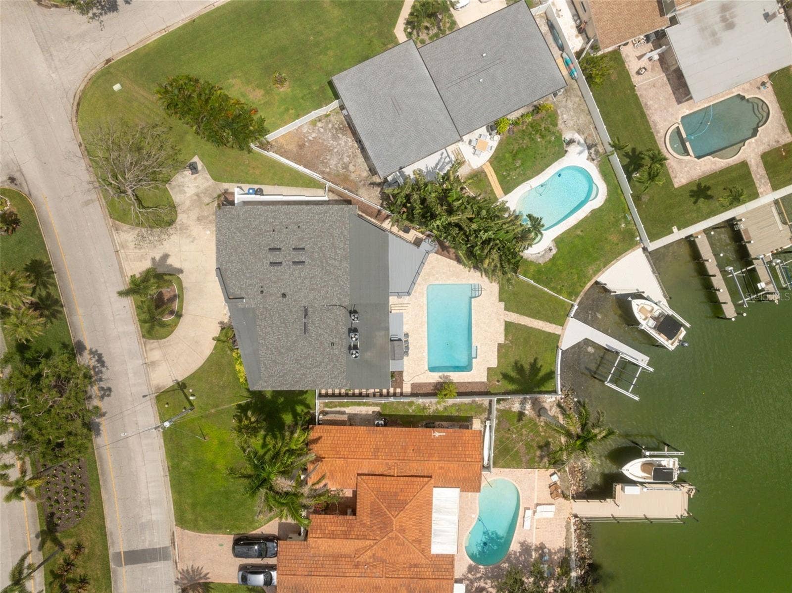 900 79TH STREET S, St Petersburg, FL 33707 900 79TH STREET S, St Petersburg, FL 33707