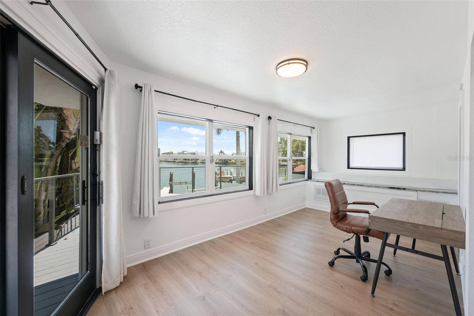 900 79TH STREET S, St Petersburg, FL 33707 900 79TH STREET S, St Petersburg, FL 33707
