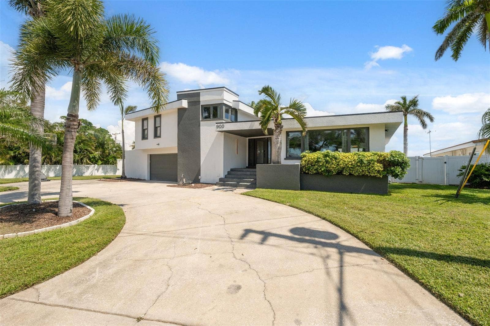 900 79TH STREET S, St Petersburg, FL 33707 900 79TH STREET S, St Petersburg, FL 33707