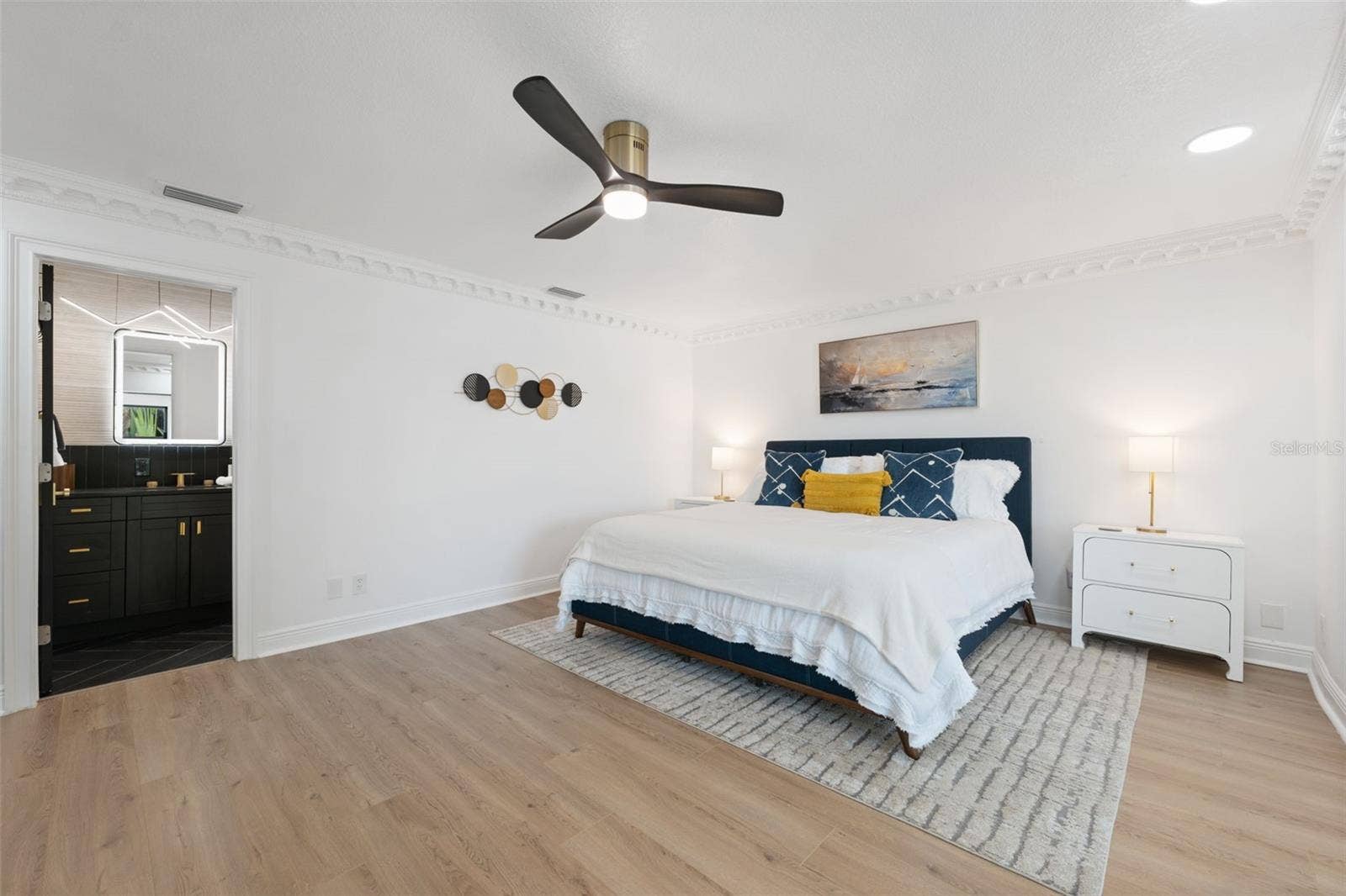 900 79TH STREET S, St Petersburg, FL 33707 900 79TH STREET S, St Petersburg, FL 33707