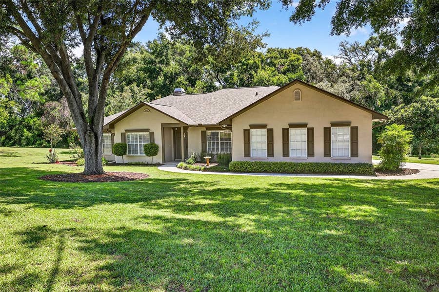 Property photo for 11240 GRANDVIEW DR, Dade City, FL
