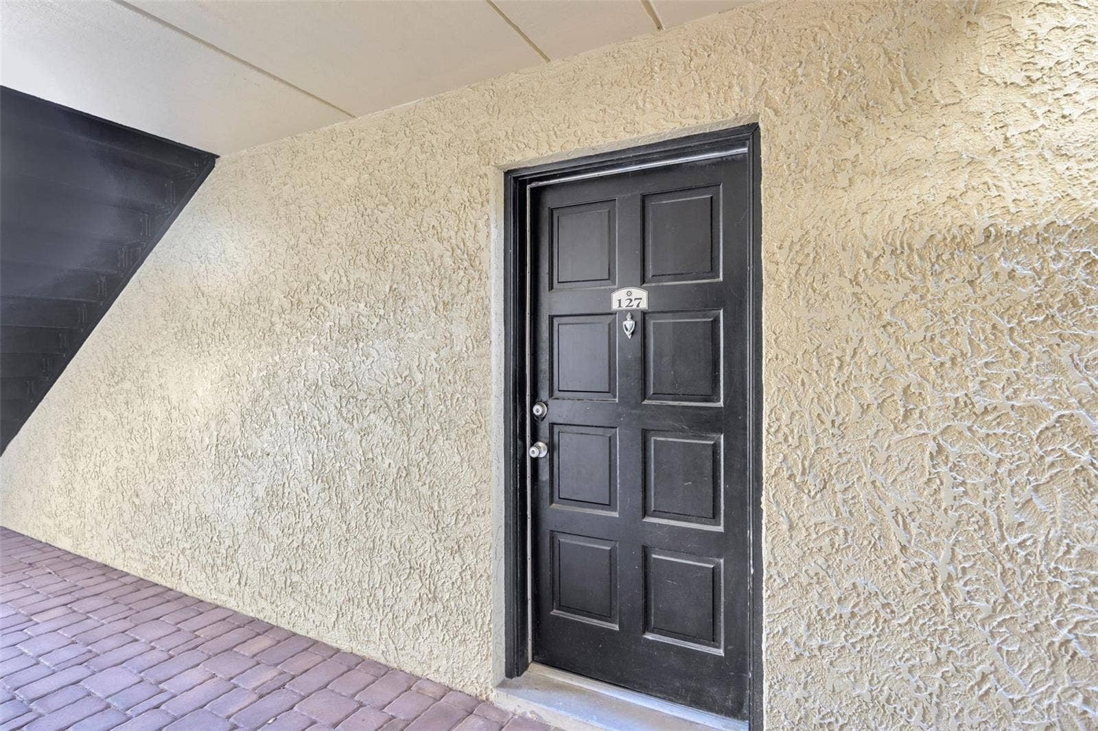 5305 SAN SEBASTIAN COURT, #127, Tampa, FL 33609 Front door