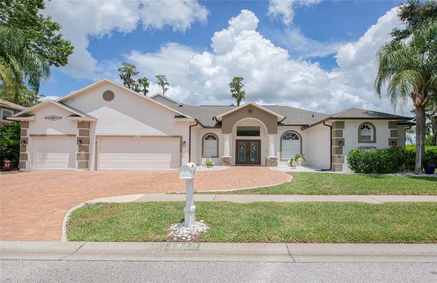 Property photo for 1312 WYNDHAM LAKES DRIVE, Odessa, FL