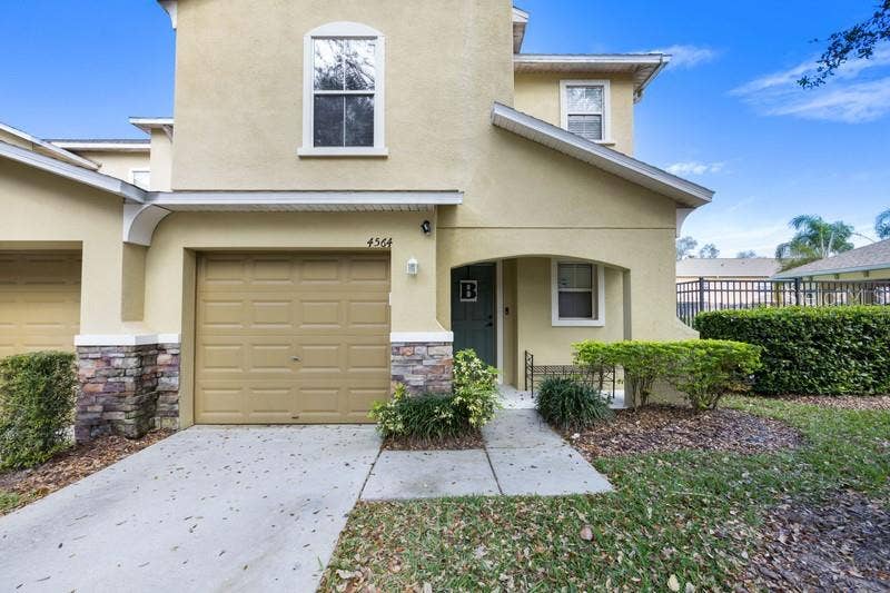 Property photo for 4564 LIMERICK DRIVE, Tampa, FL