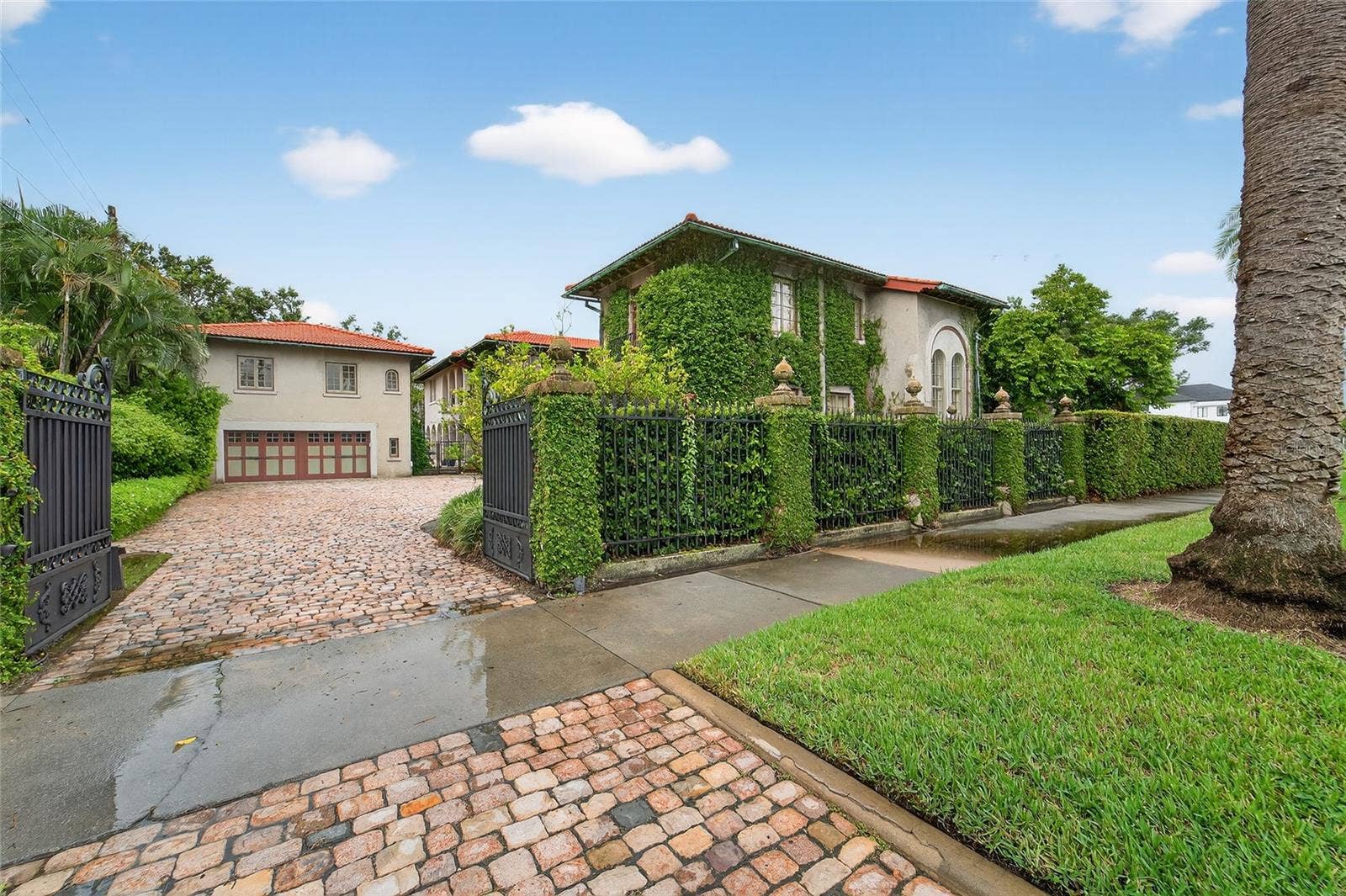 301 CASPIAN STREET, Tampa, FL 33606 301 CASPIAN STREET, Tampa, FL 33606