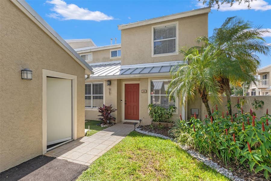 Property photo for 3416 CYPRESS HEAD COURT, Tampa, FL