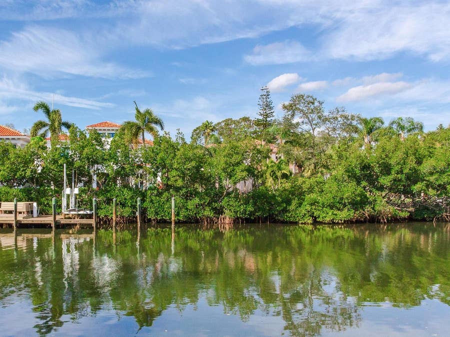 Property photo for 5001 S SHORE CREST CIRCLE, Tampa, FL