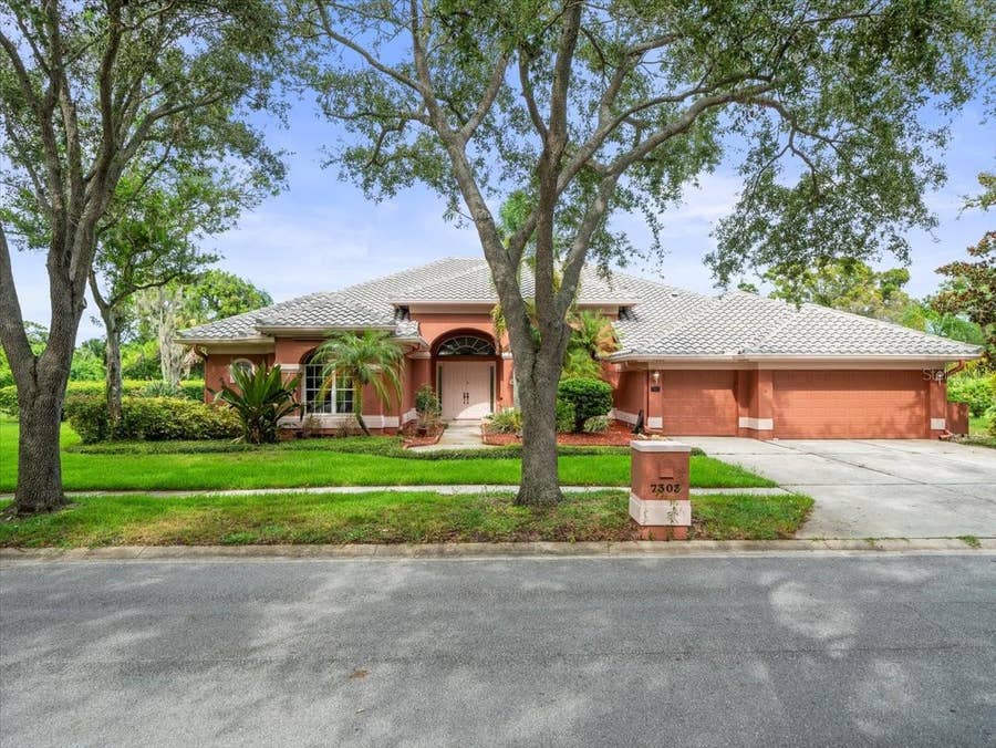 Property photo for 7303 SAWGRASS POINT DRIVE N, Pinellas Park, FL