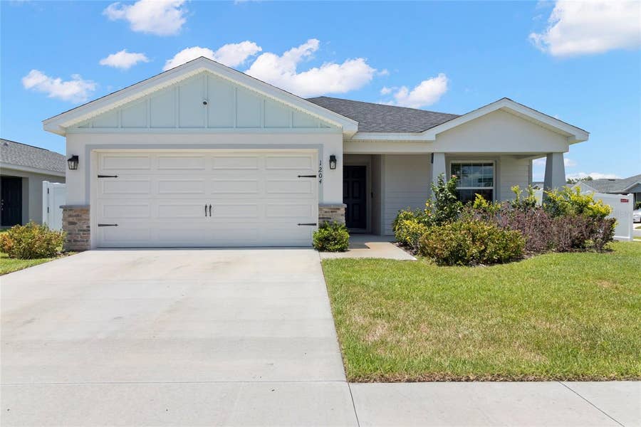Property photo for 1204 MEZZAVALLE WAY, Auburndale, FL
