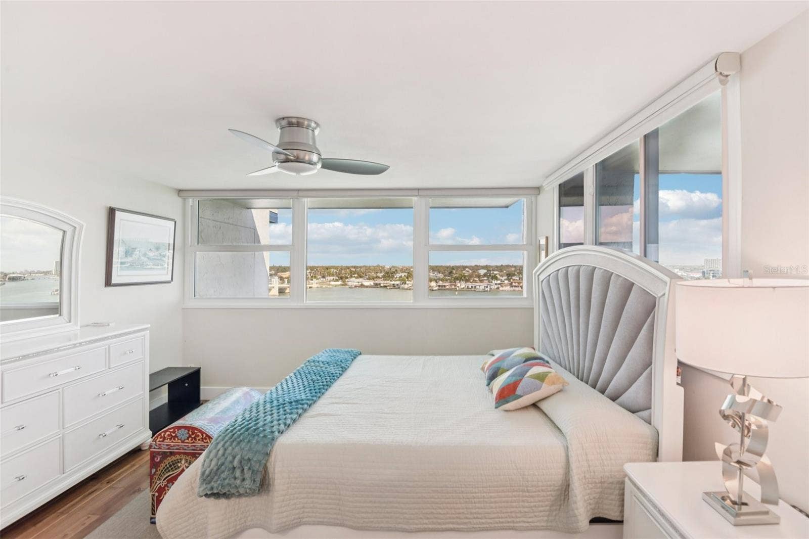 500 TREASURE ISLAND CAUSEWAY, #711, Treasure Island, FL 33706 500 TREASURE ISLAND CAUSEWAY, #711, Treasure Island, FL 33706