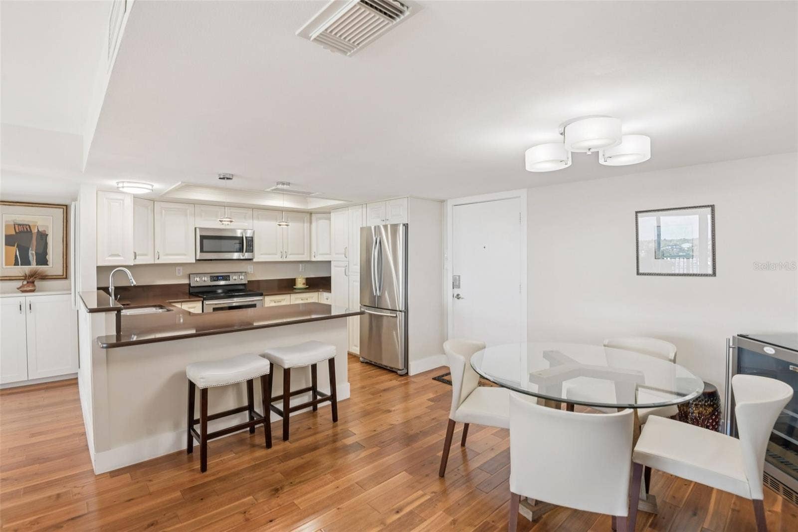 500 TREASURE ISLAND CAUSEWAY, #711, Treasure Island, FL 33706 500 TREASURE ISLAND CAUSEWAY, #711, Treasure Island, FL 33706