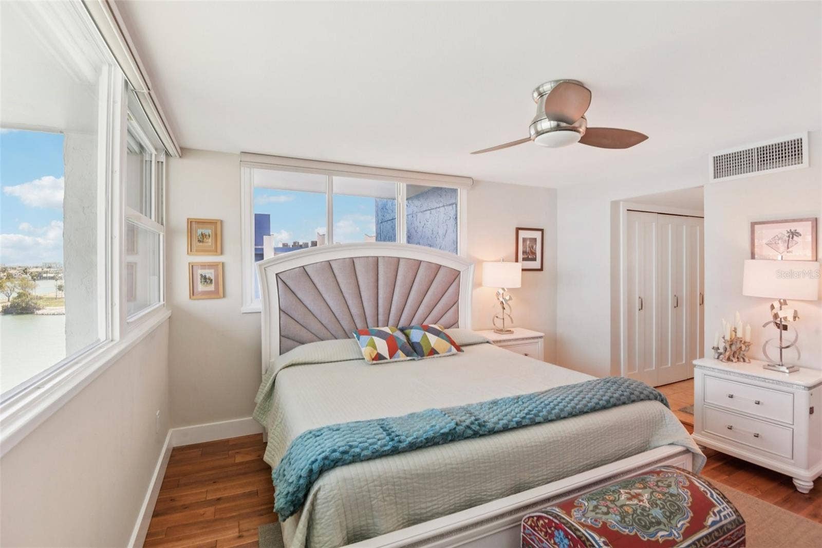 500 TREASURE ISLAND CAUSEWAY, #711, Treasure Island, FL 33706 500 TREASURE ISLAND CAUSEWAY, #711, Treasure Island, FL 33706