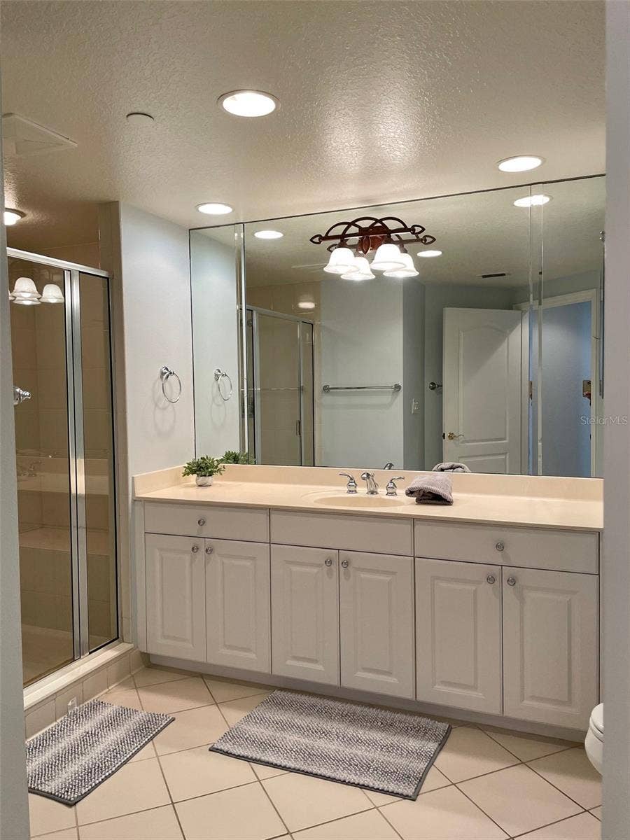 10 PAPAYA STREET, #1204, Clearwater, FL 33767 10 PAPAYA STREET, #1204, Clearwater, FL 33767