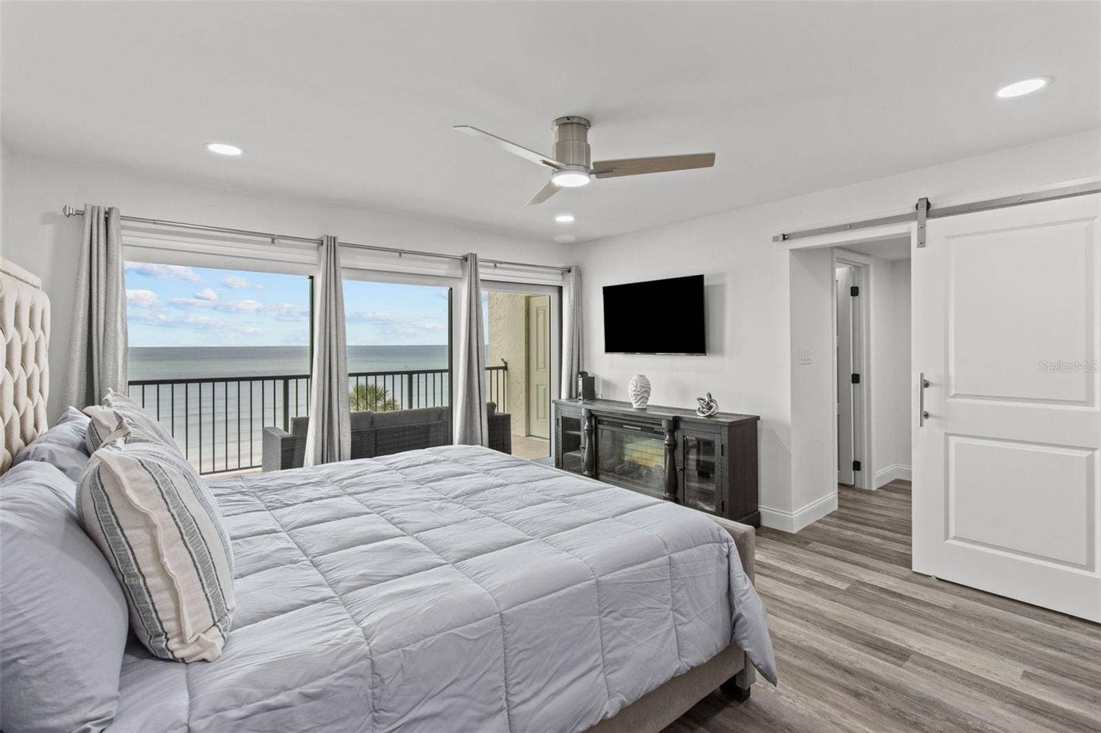 14950 GULF BOULEVARD, #503, Madeira Beach, FL 33708