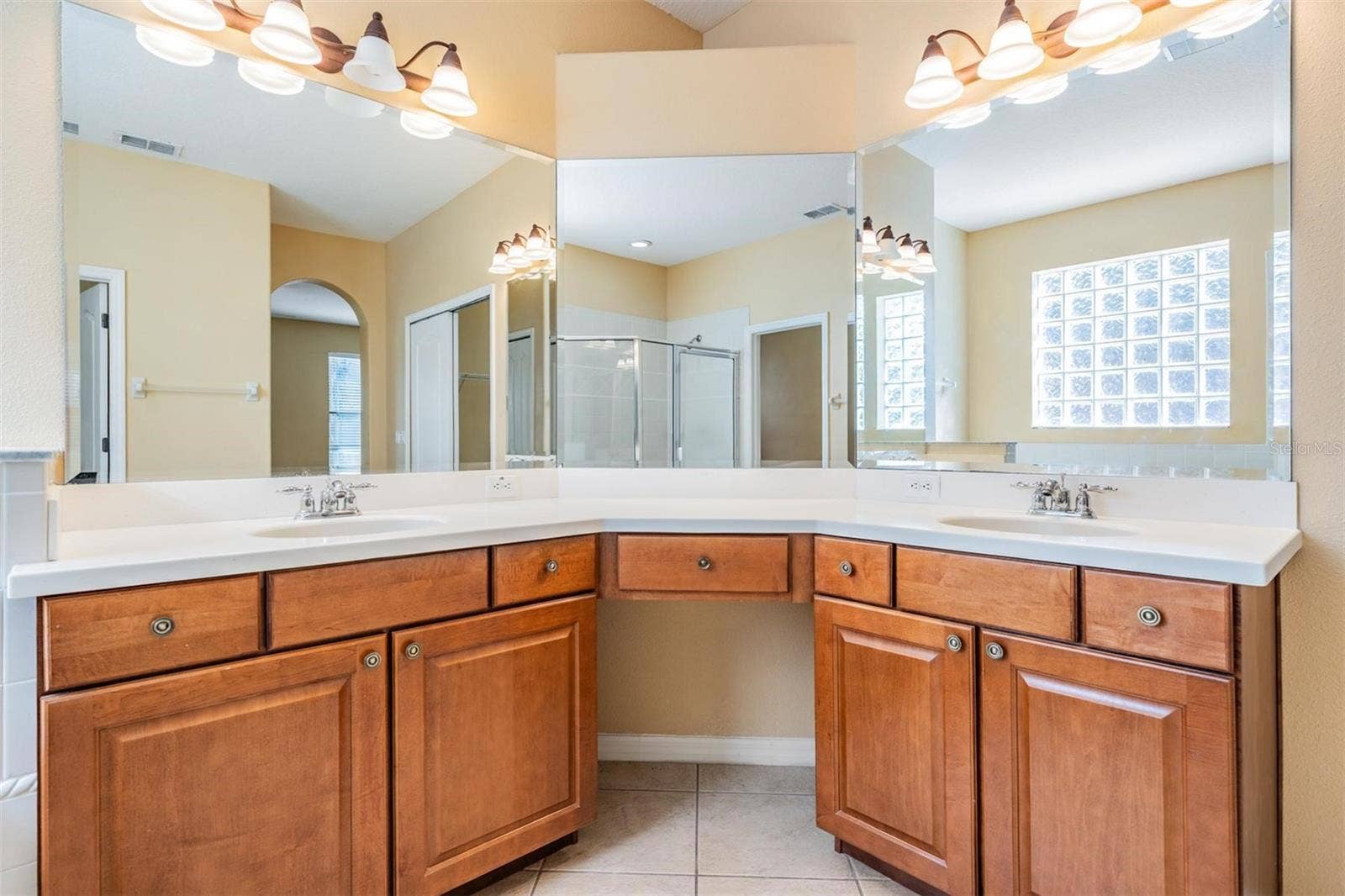 456 OAK LANDING BOULEVARD, Mulberry, FL 33860 456 OAK LANDING BOULEVARD, Mulberry, FL 33860