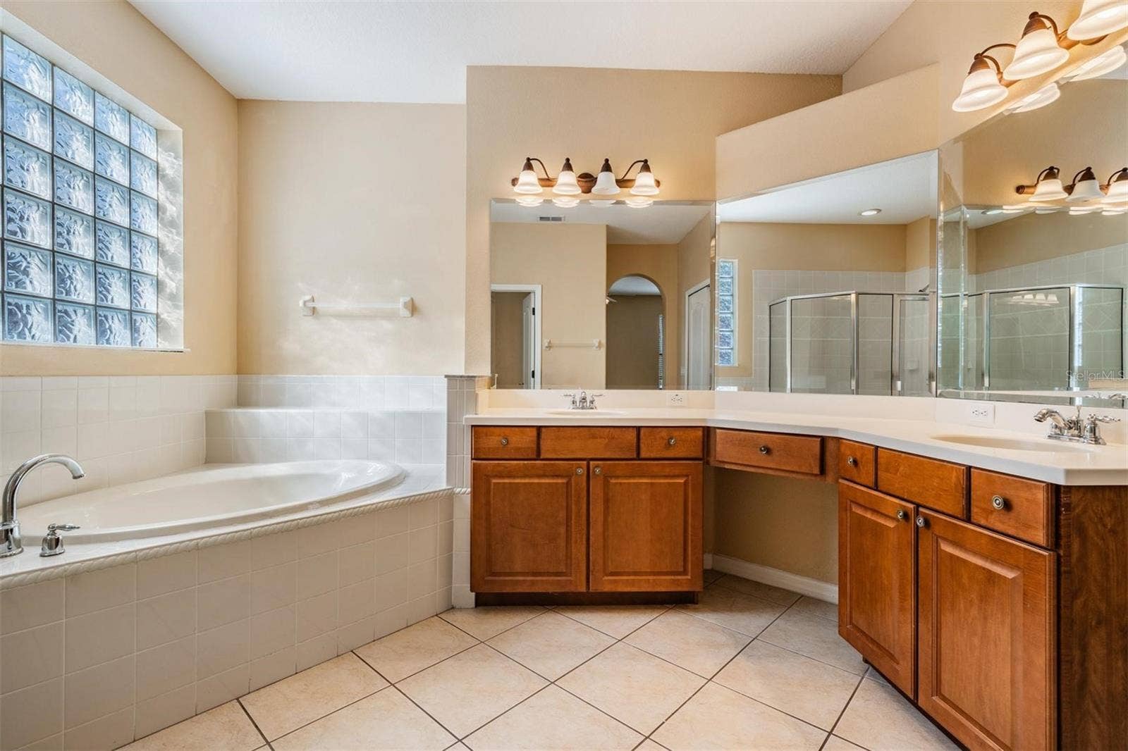 456 OAK LANDING BOULEVARD, Mulberry, FL 33860 456 OAK LANDING BOULEVARD, Mulberry, FL 33860