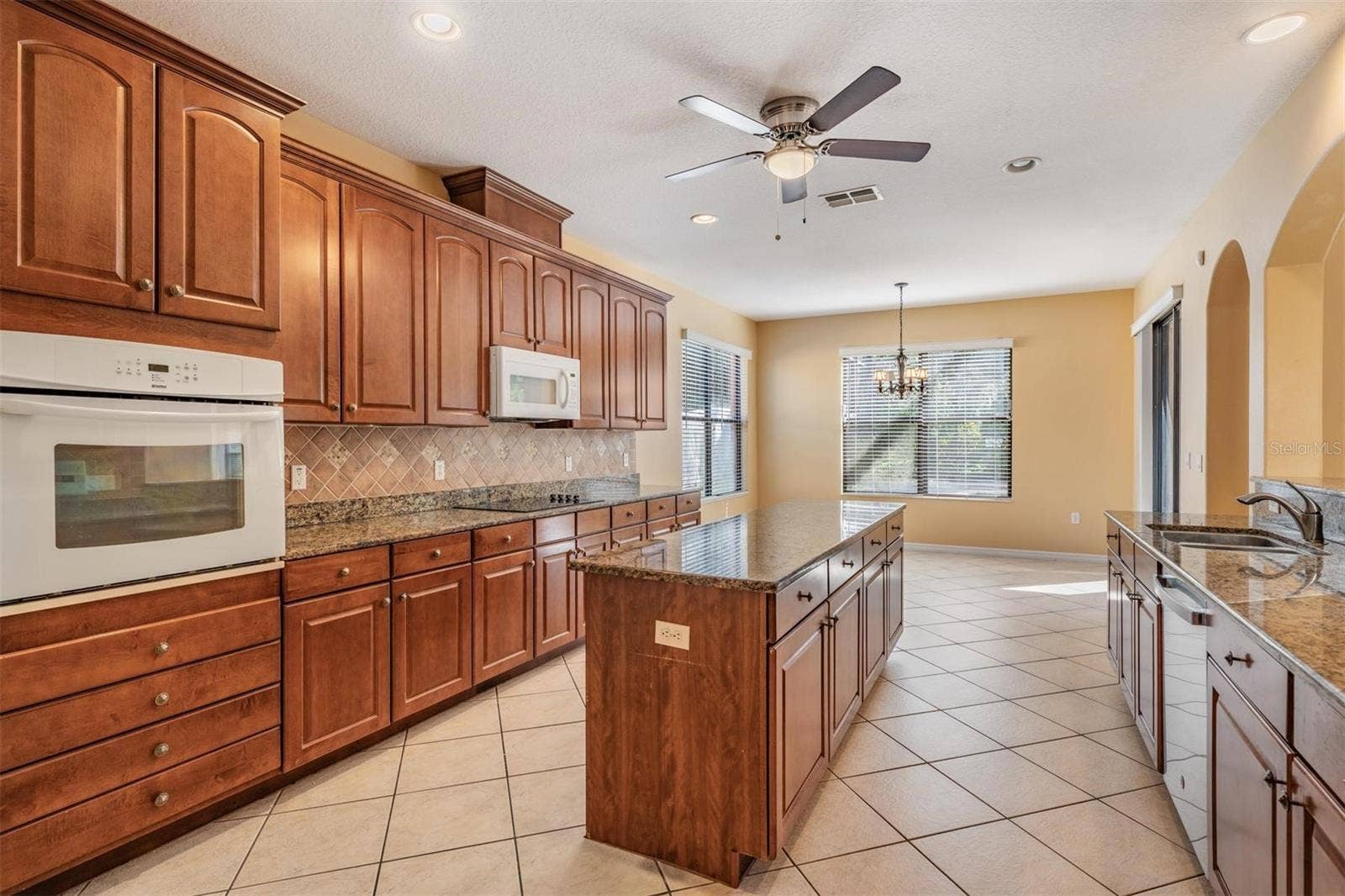 456 OAK LANDING BOULEVARD, Mulberry, FL 33860 456 OAK LANDING BOULEVARD, Mulberry, FL 33860