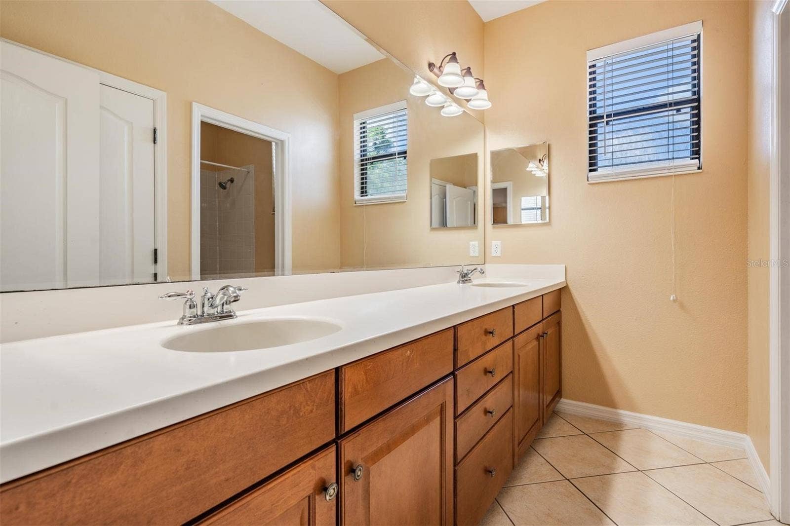456 OAK LANDING BOULEVARD, Mulberry, FL 33860 456 OAK LANDING BOULEVARD, Mulberry, FL 33860