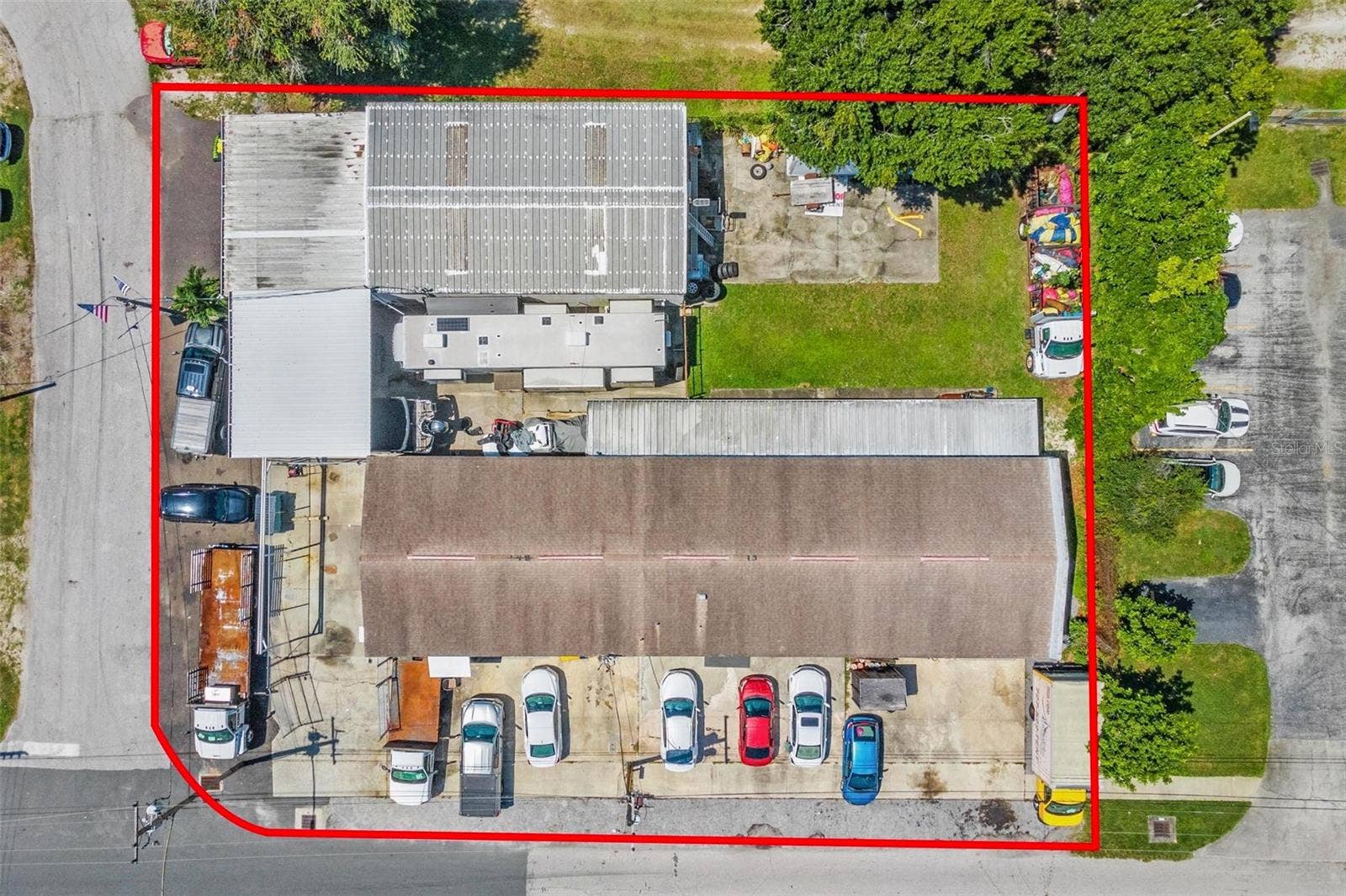 6401 35TH STREET N, Pinellas Park, FL 33781 Updated roofs not shown