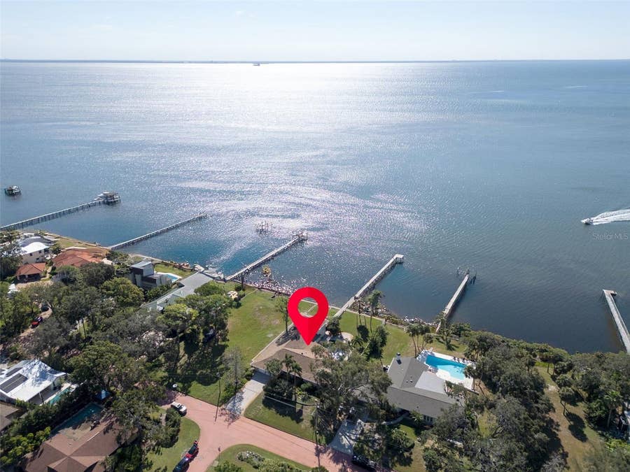 Property photo for 1100 FRIENDLY WAY S, St Petersburg, FL