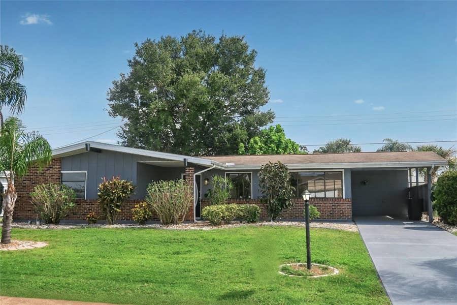 Property photo for 806 OAKMONT AVENUE, Sun City Center, FL