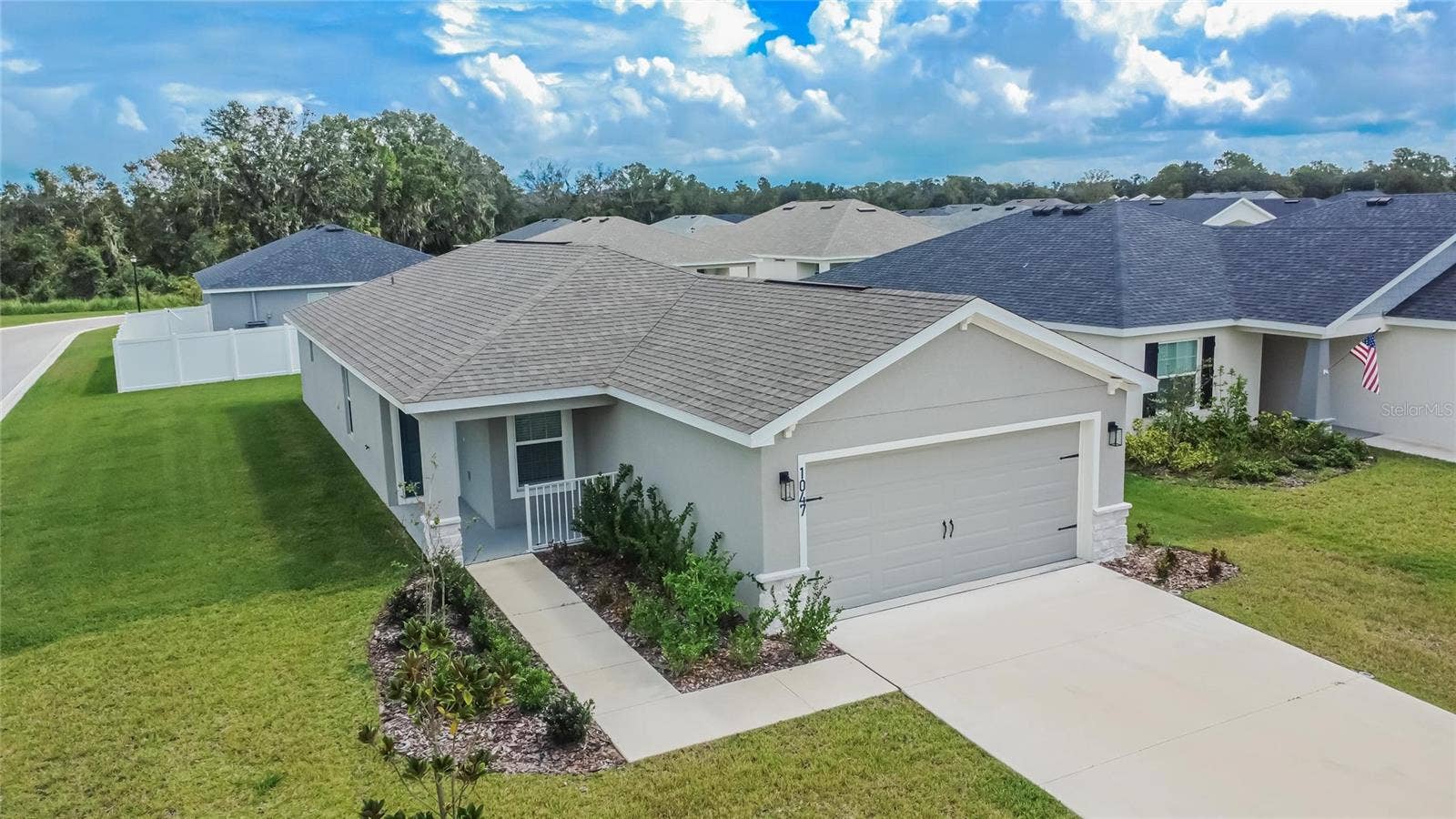 1047 ARUBA AVENUE, Mulberry, FL 33860