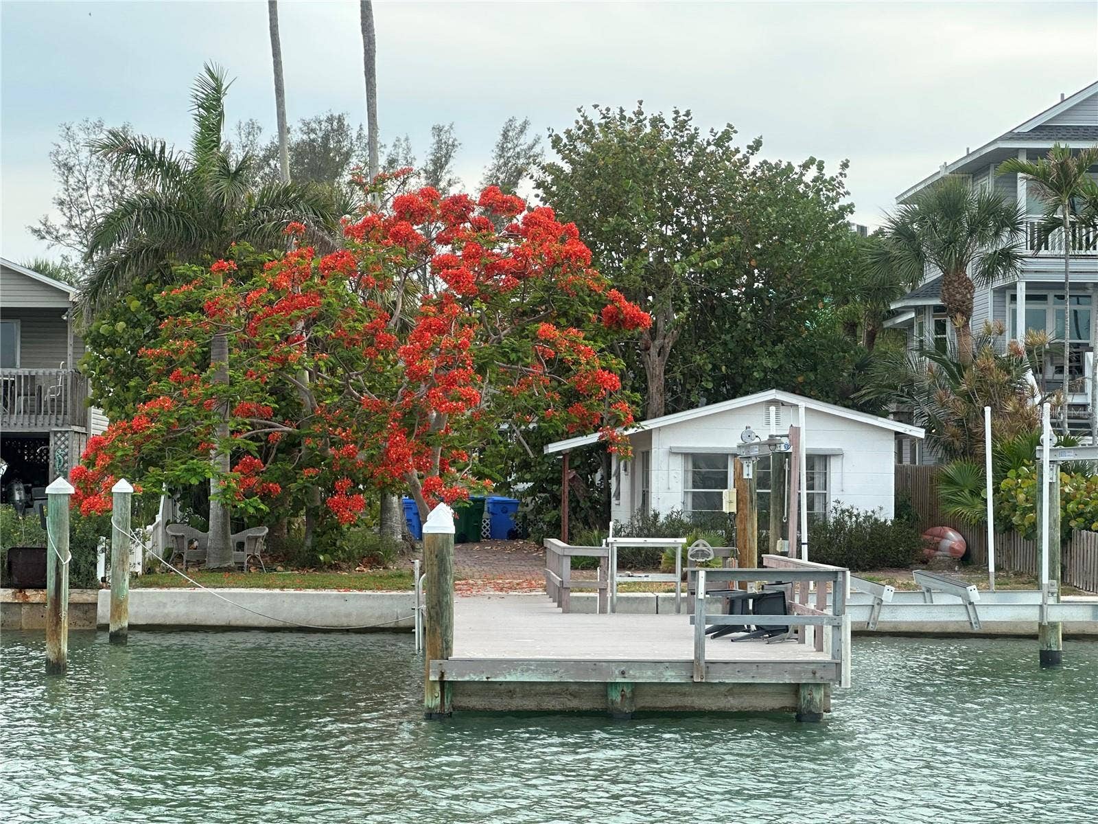 8405 BAYSHORE DRIVE, Treasure Island, FL 33706 8405 BAYSHORE DRIVE, Treasure Island, FL 33706