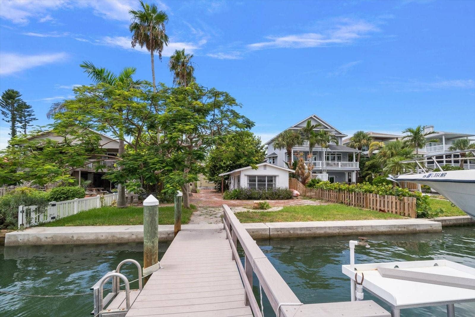 8405 BAYSHORE DRIVE, Treasure Island, FL 33706 8405 BAYSHORE DRIVE, Treasure Island, FL 33706
