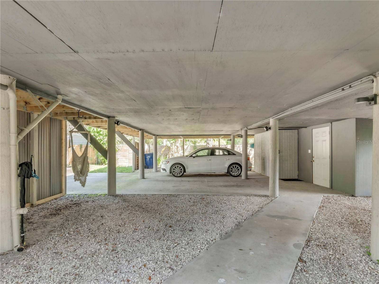 43 HAMILTON HEATH DRIVE, Tampa, FL 33604