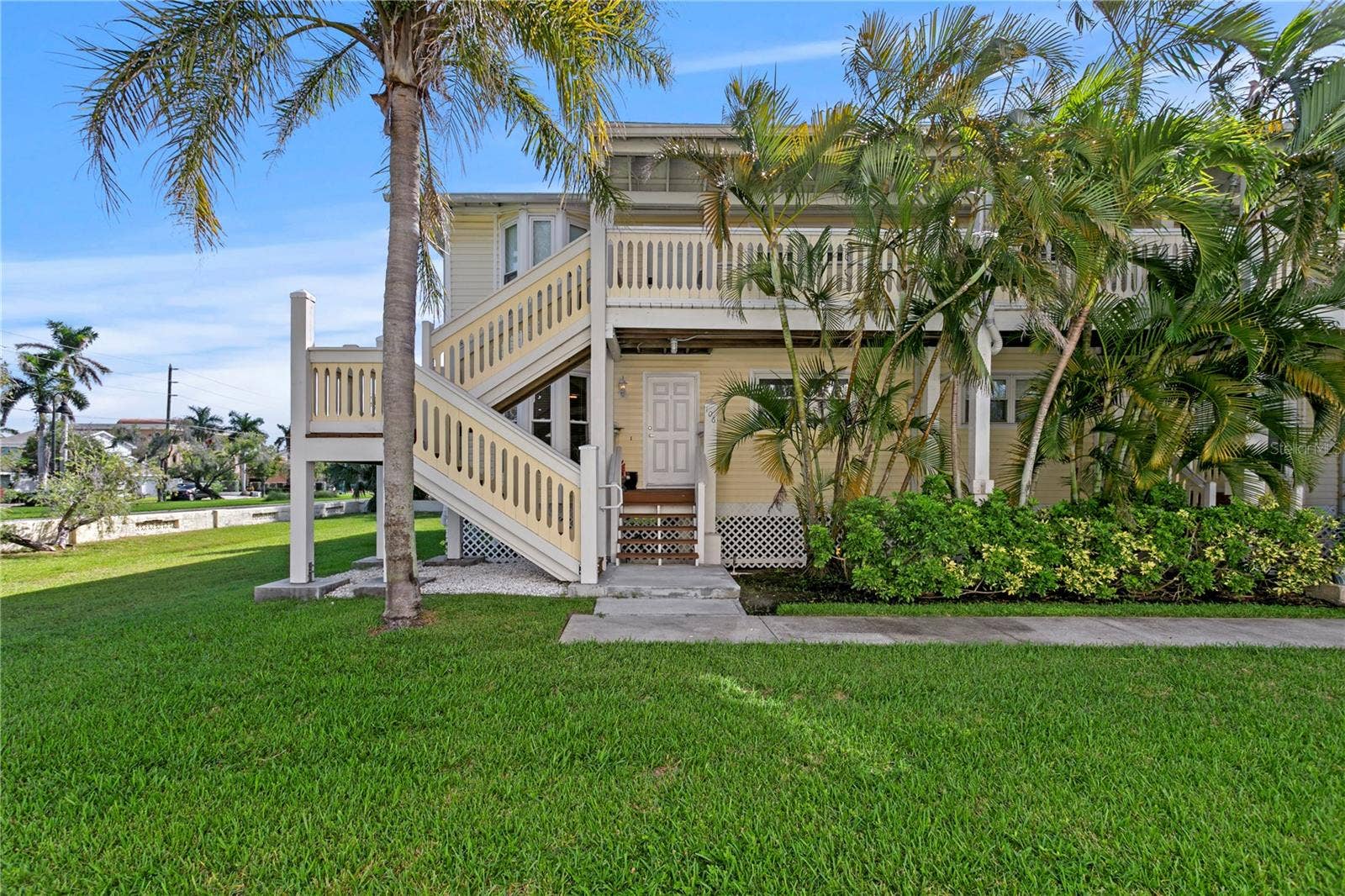10399 PARADISE BOULEVARD, #106B, Treasure Island, FL 33706