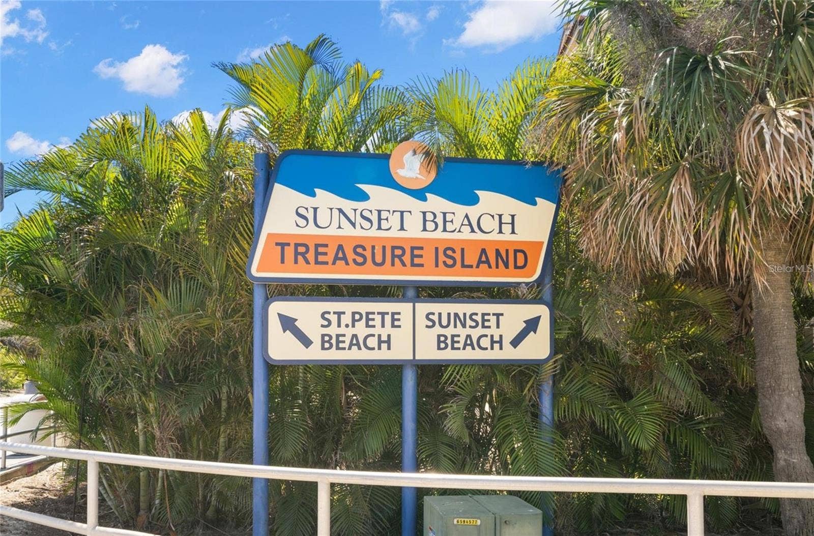 8575 SUNSET COURT, Treasure Island, FL 33706