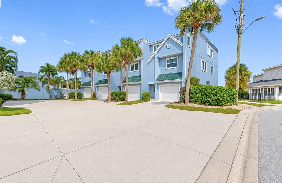 Property photo for 8575 SUNSET COURT, Treasure Island, FL