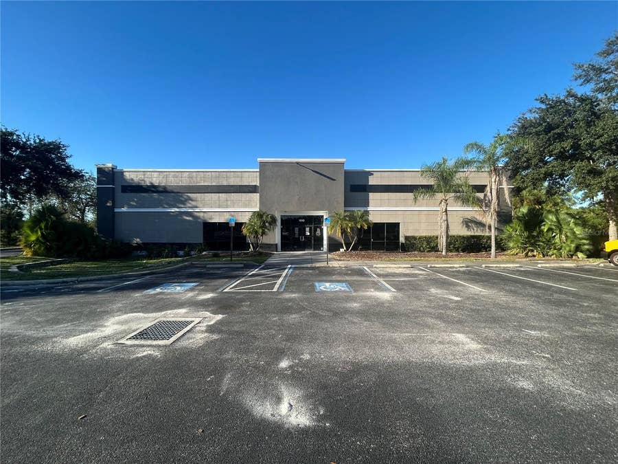 Property photo for 1510 E COLLEGE AVENUE, Ruskin, FL