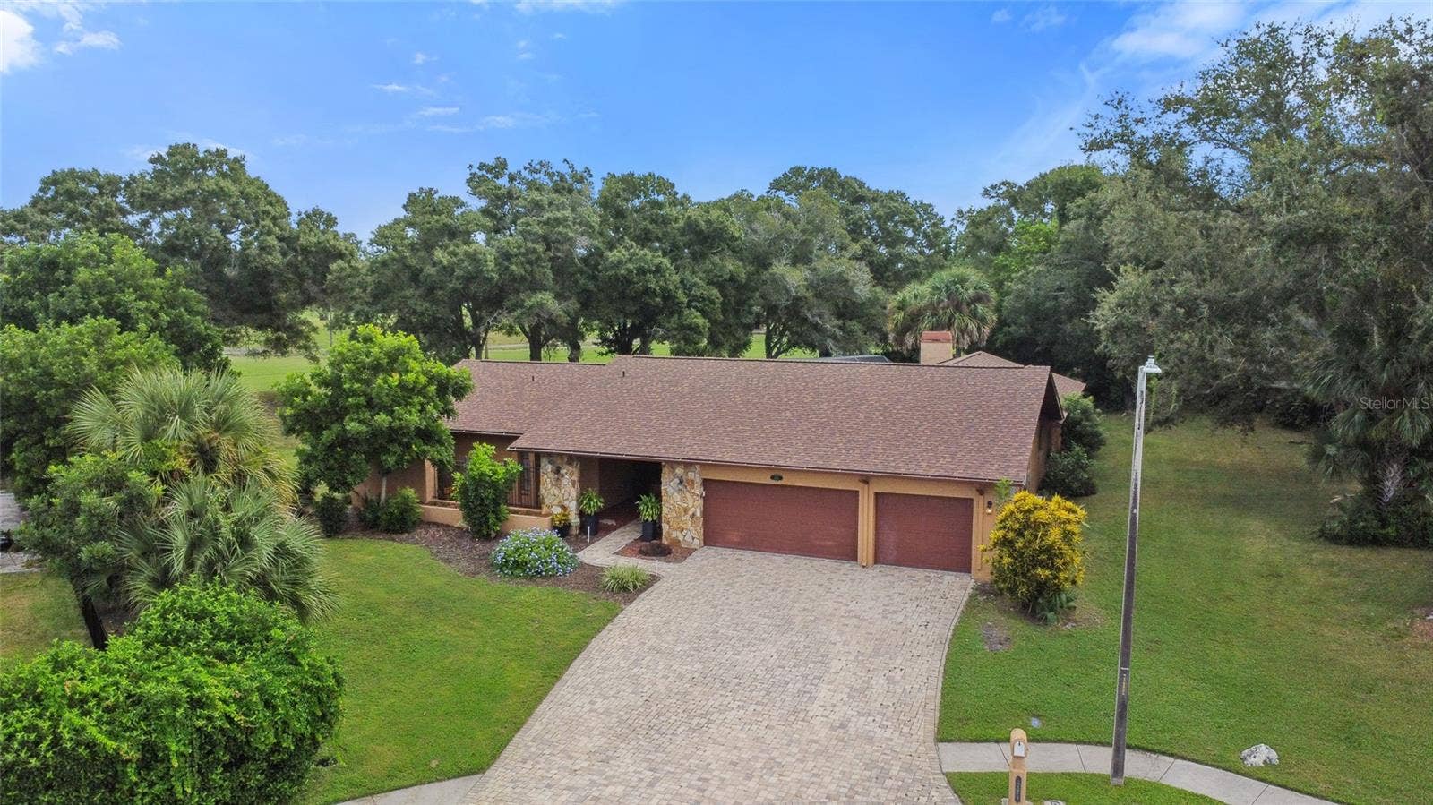 2674 CONCORDE COURT, Clearwater, FL 33761 2674 CONCORDE COURT, Clearwater, FL 33761