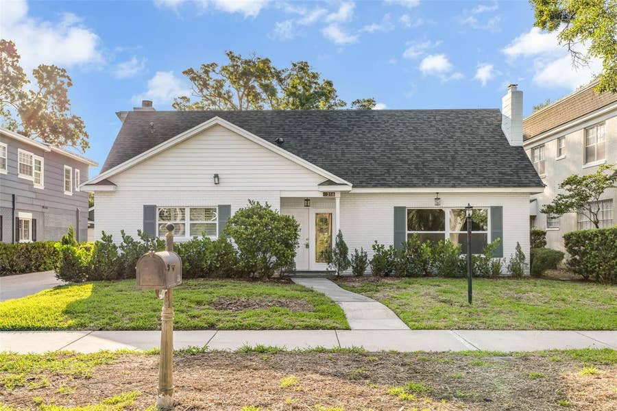 Property photo for 216 S SHORE CREST DRIVE, Tampa, FL