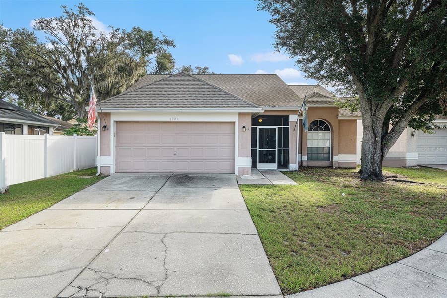 Property photo for 4704 STOVE PLACE, Valrico, FL