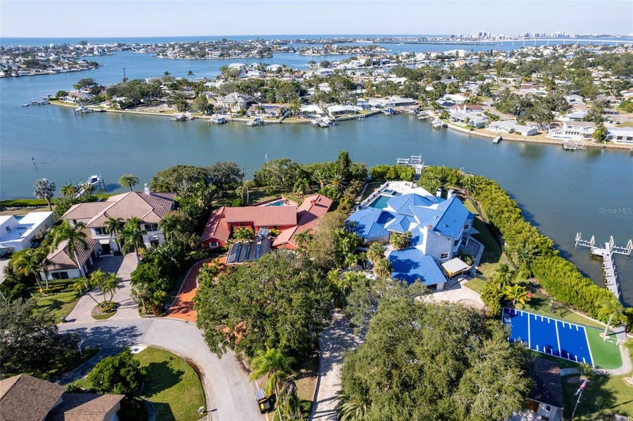 Property photo for 2268 KINGS POINT DRIVE, Largo, FL