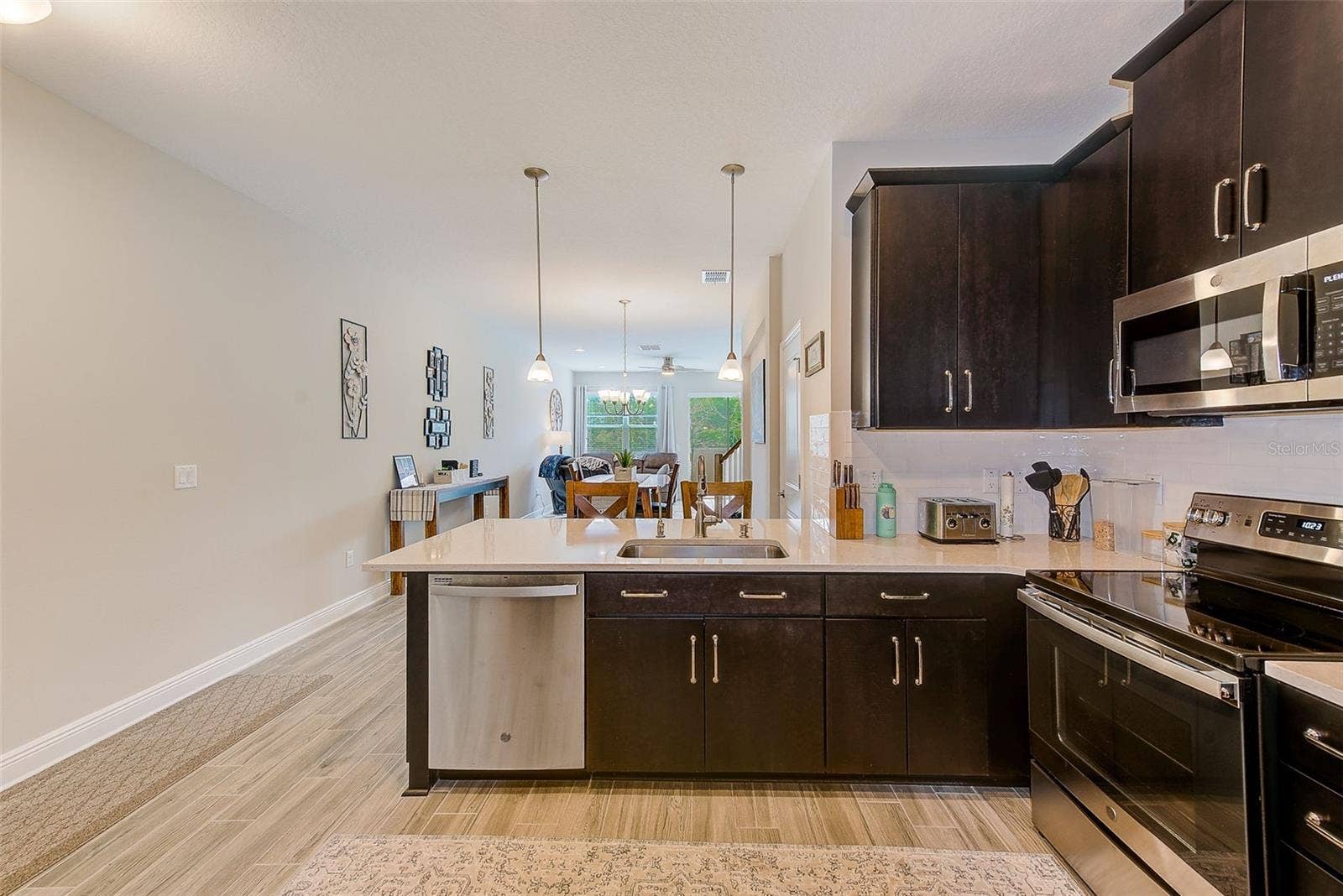 2441 FOGGY CREEK CIRCLE, Clearwater, FL 33764 2441 FOGGY CREEK CIRCLE, Clearwater, FL 33764