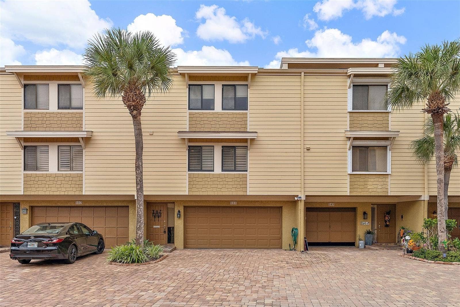 3 Bedroom, 2-1/2 Bath