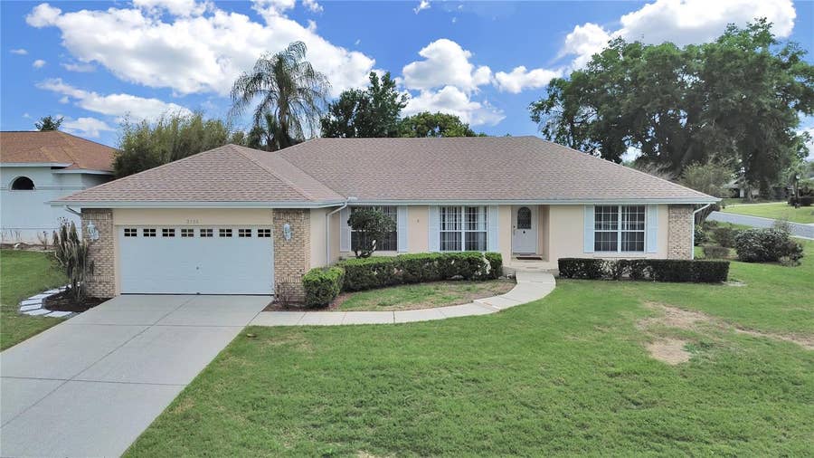 Property photo for 2130 SAXON LANE, Lakeland, FL