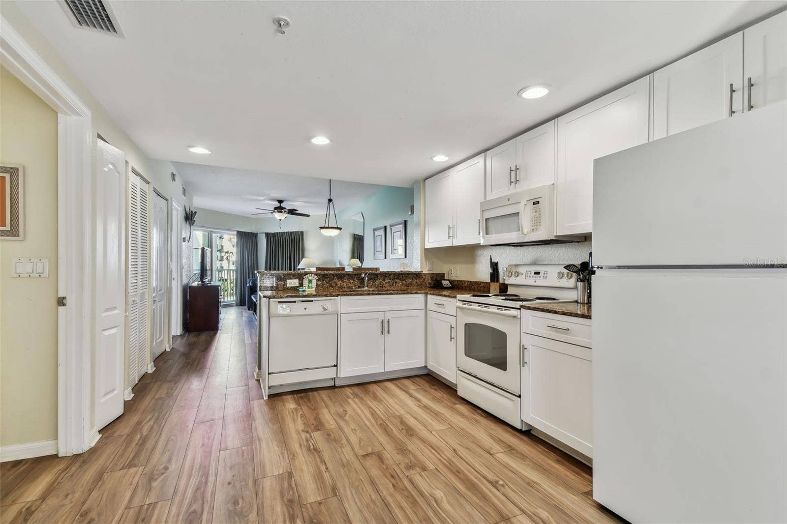 12000 GULF BOULEVARD, #309N, Treasure Island, FL 33706 12000 GULF BOULEVARD, #309N, Treasure Island, FL 33706