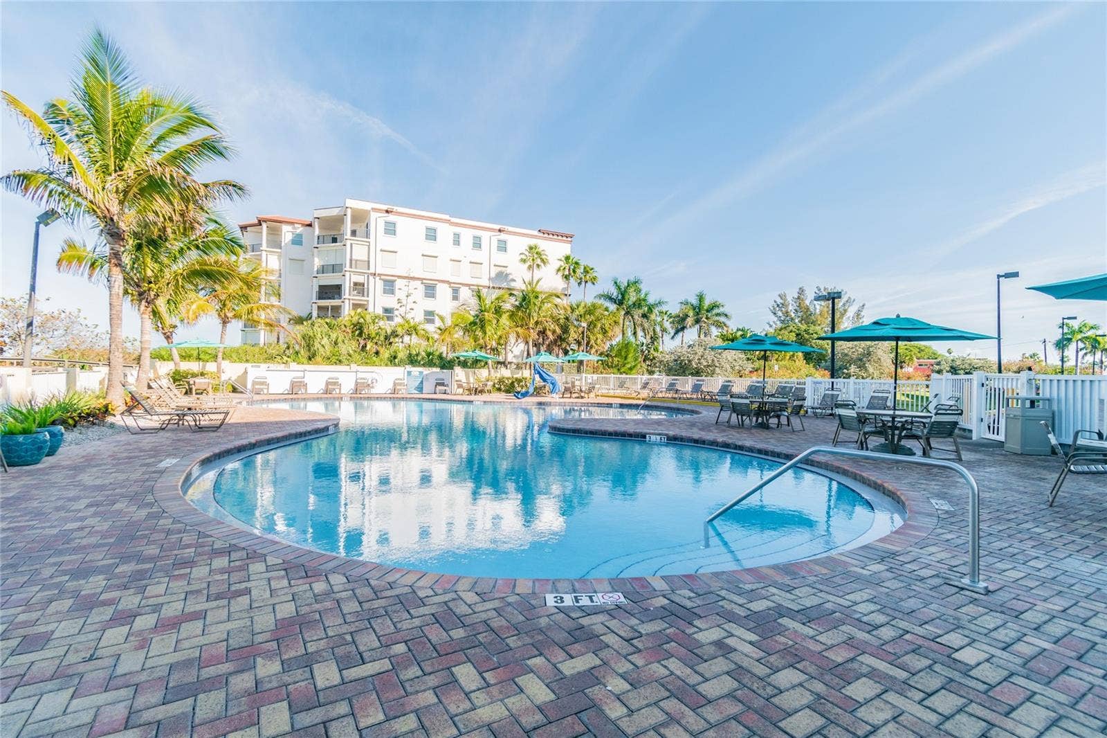 12000 GULF BOULEVARD, #309N, Treasure Island, FL 33706 12000 GULF BOULEVARD, #309N, Treasure Island, FL 33706