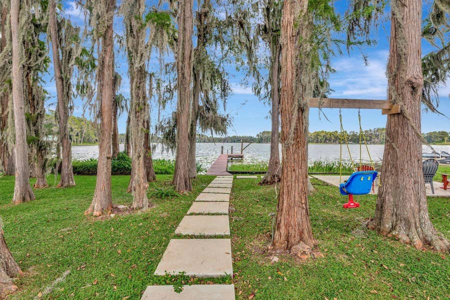 Property photo for 19207 CROOKED LANE, Lutz, FL