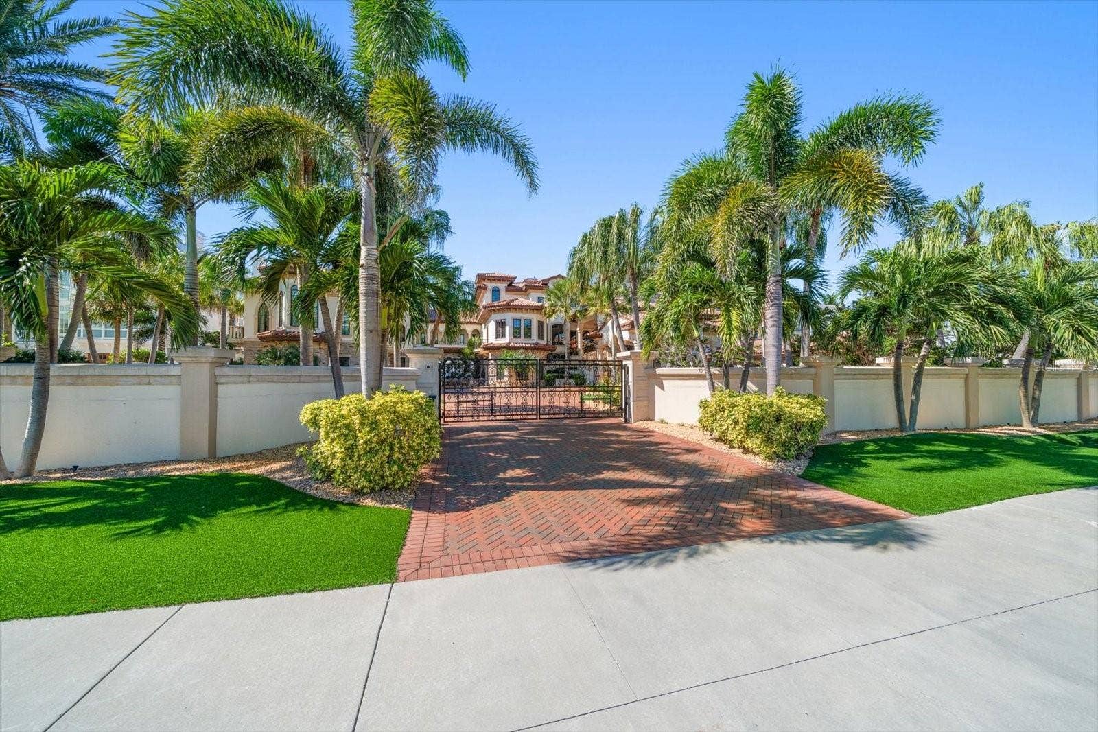 1700 GULF BOULEVARD, Belleair Beach, FL 33786 1700 GULF BOULEVARD, Belleair Beach, FL 33786