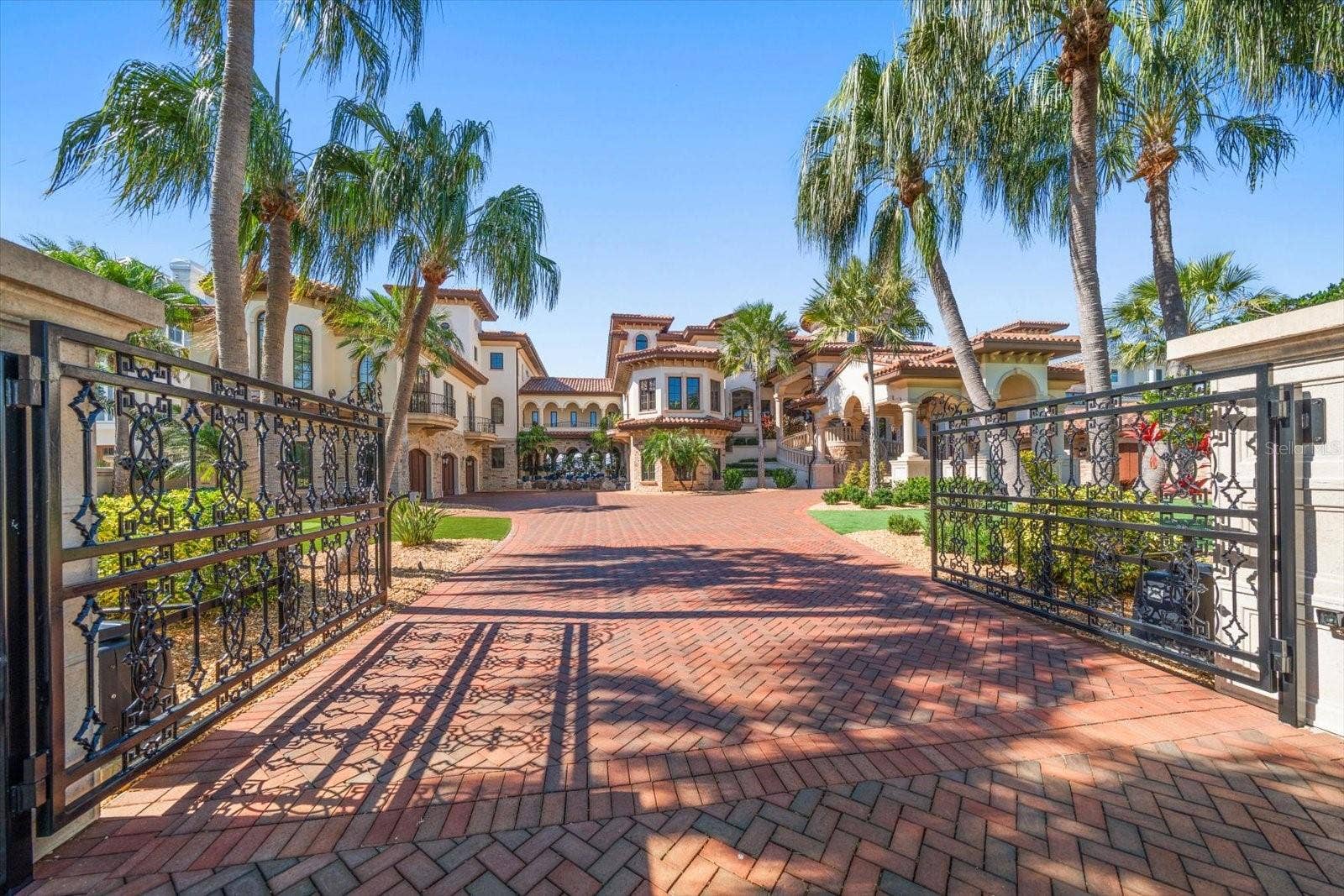 1700 GULF BOULEVARD, Belleair Beach, FL 33786 1700 GULF BOULEVARD, Belleair Beach, FL 33786